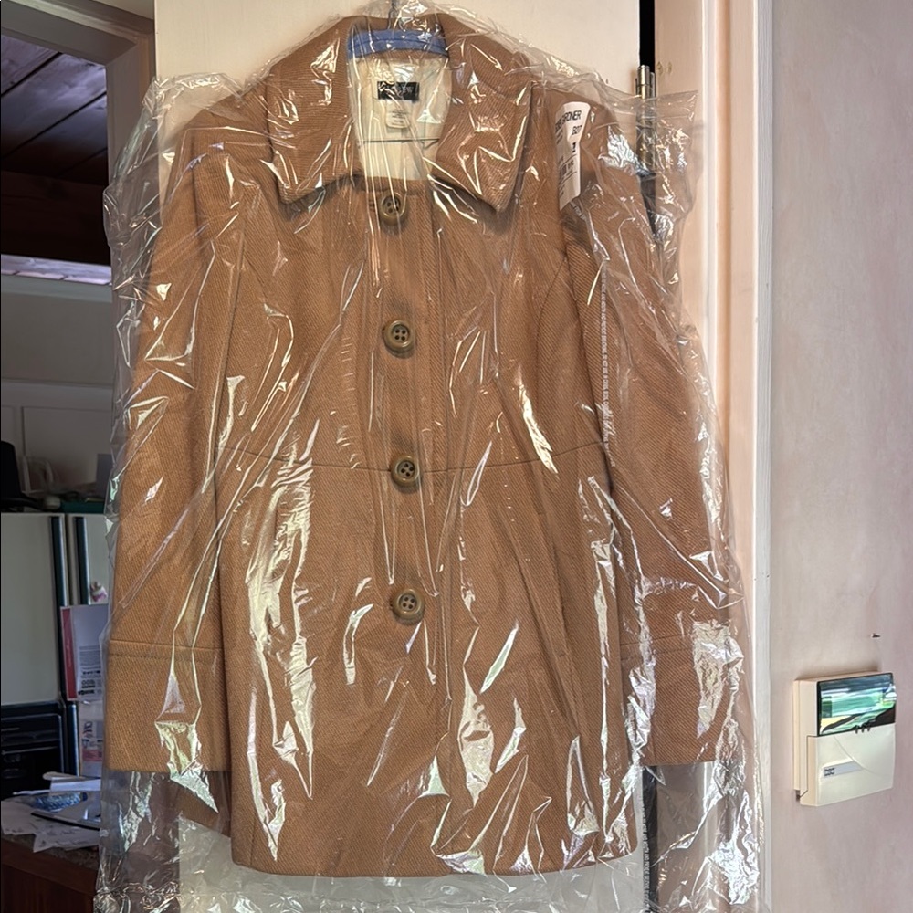 Women's Tan Coat